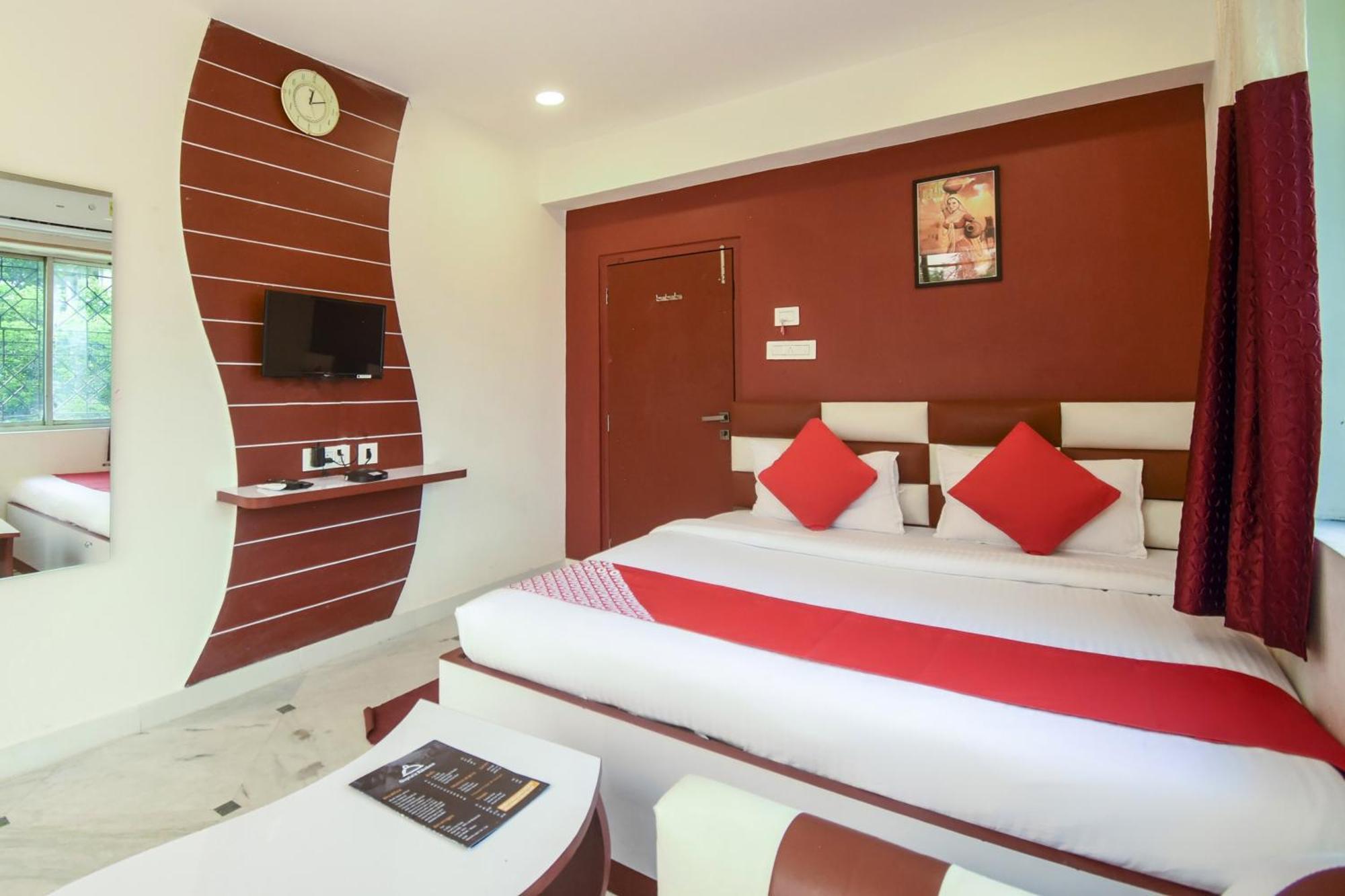 Super O Red Stone Near Netaji Subhash Chandra Bose International Airport 4* Kolkata