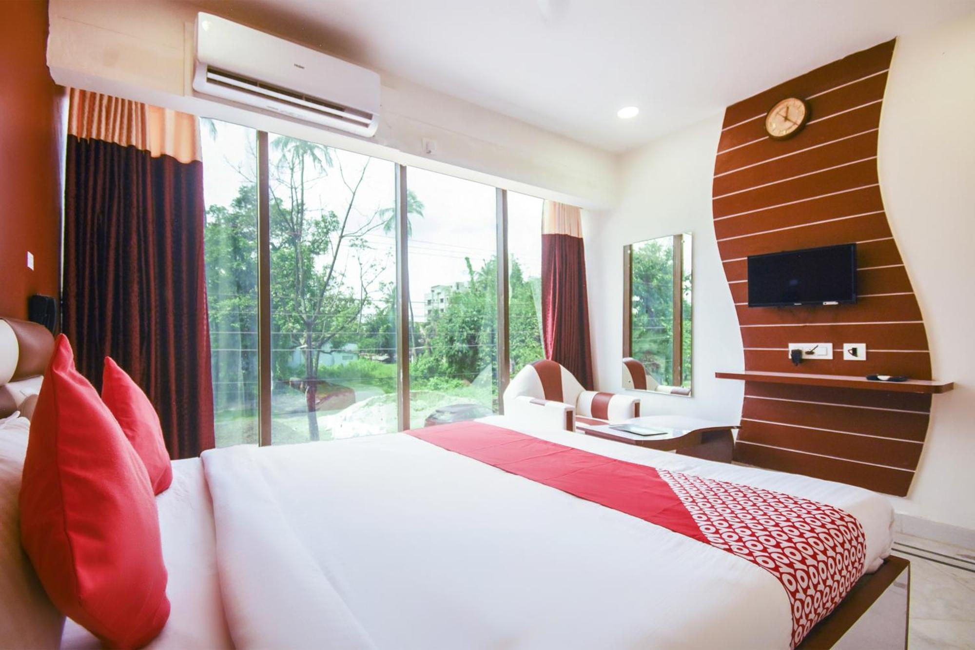 Super O Red Stone Near Netaji Subhash Chandra Bose International Airport 4* Kolkata